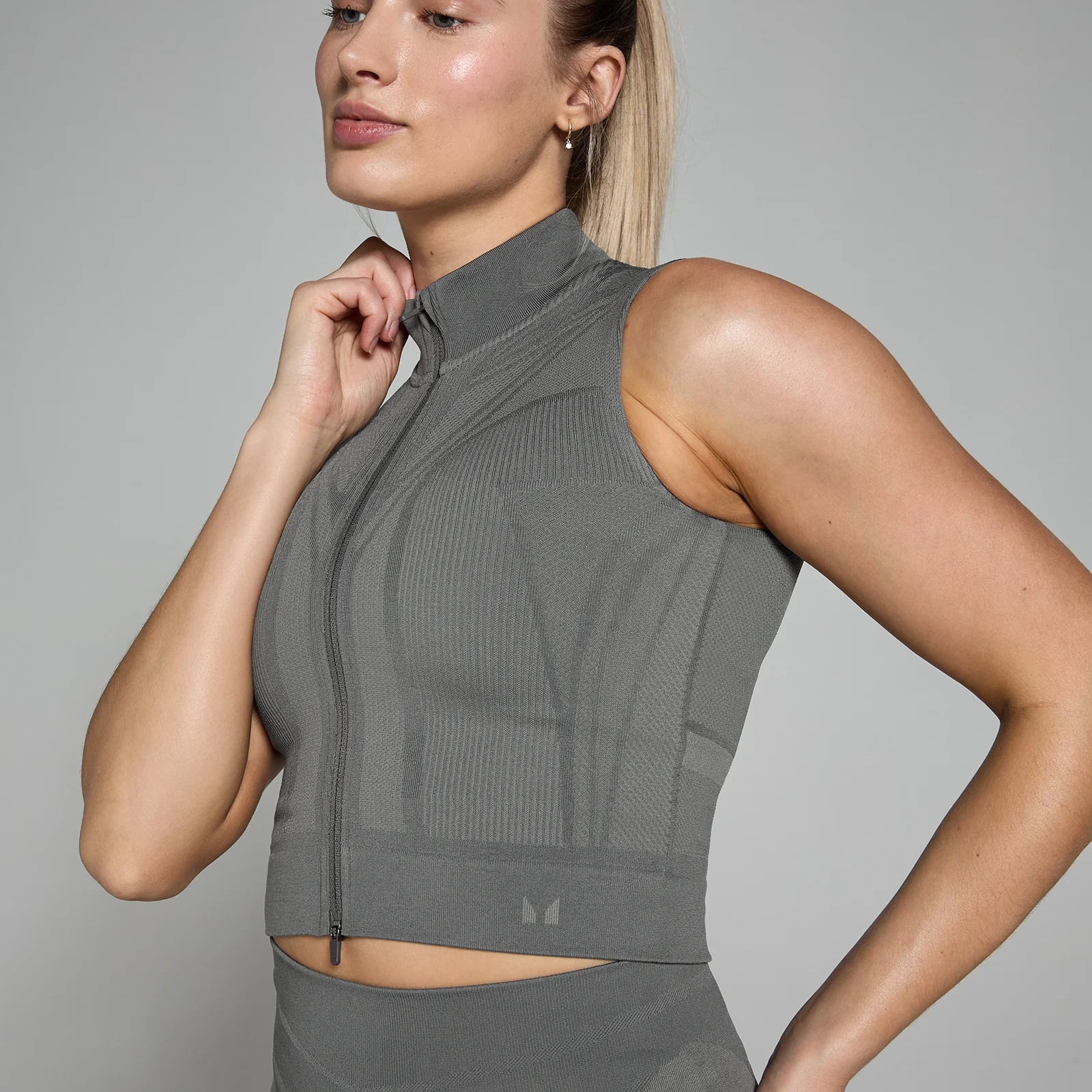MP Női Tempo Ultra Geometric Seamless Zip Tank Top - Karbon - XS kép 1