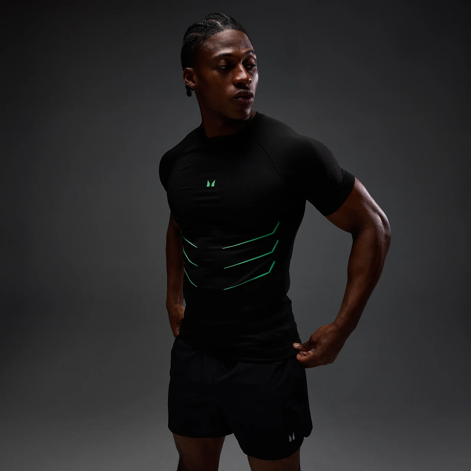MP Férfi Hero Muscle Fit Seamless Póló - Matt Fekete/Alpha Zöld - XS kép 1